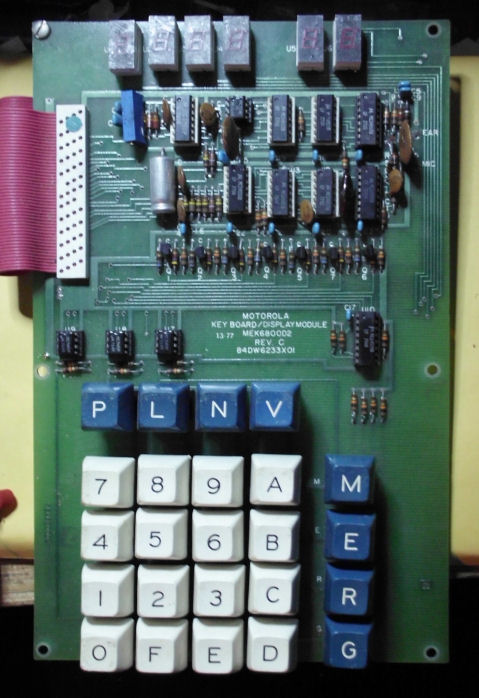[Motorola 6800 D2 kbd/disp]